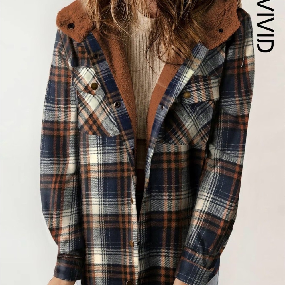 ViVIDWomen's Checkered Utility Jacket - Navy and Chestnut